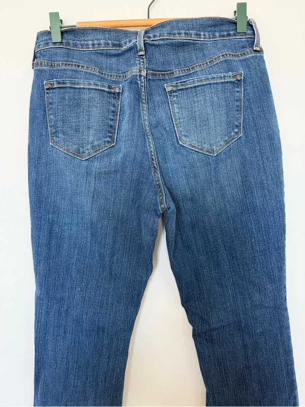 Old Navy Blue Women's Boot Cut Jeans - Image 5