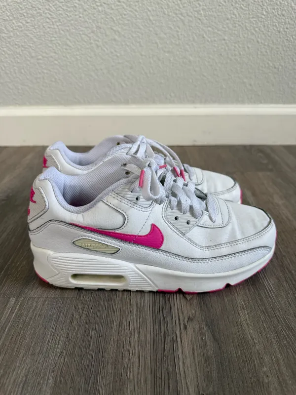 Nike Air Max 90 Women’s Pink Shoes - Image 4