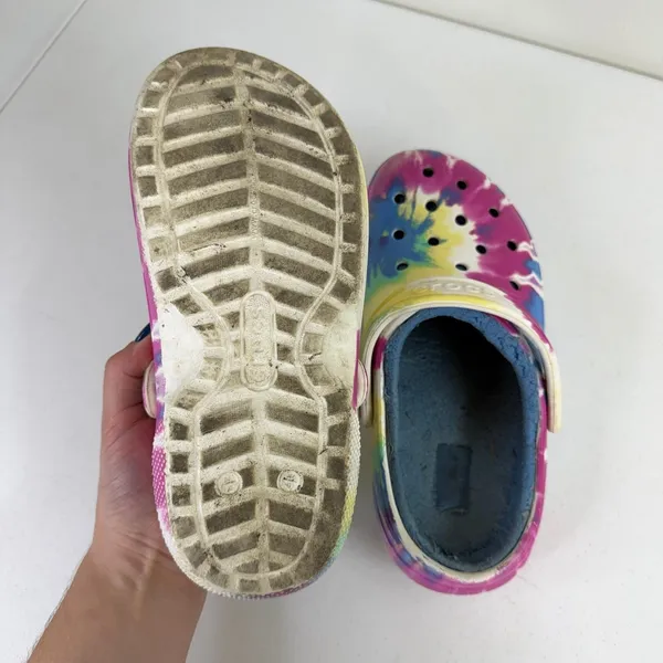 Crocs adult tie dye blue‎ faux fur lined slip on lounge comfy casual shoes 6 - Image 5