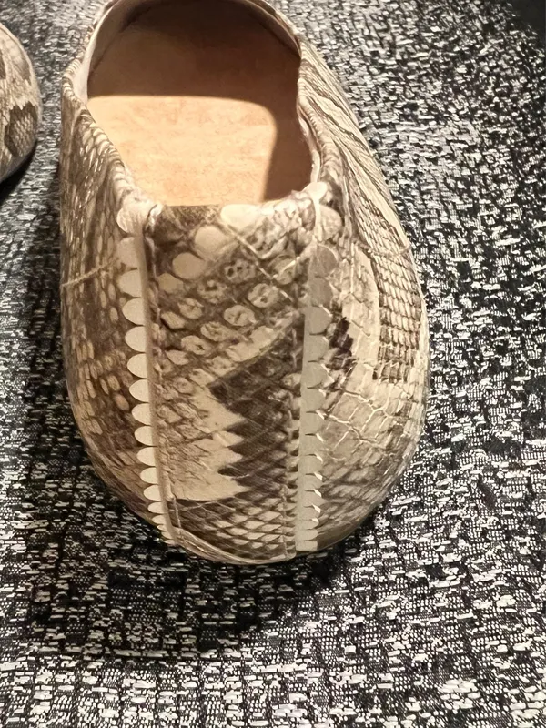 Womens sz9.5 NWOT Dr. Scholl's Wexley Slip On Flats-Taupe/Snake Print. - Image 10