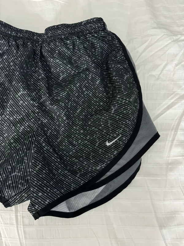 Nike Shorts - Image 2