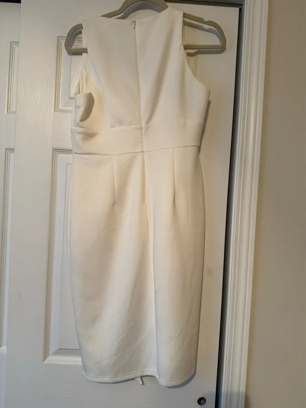 White dress Size L - Image 4