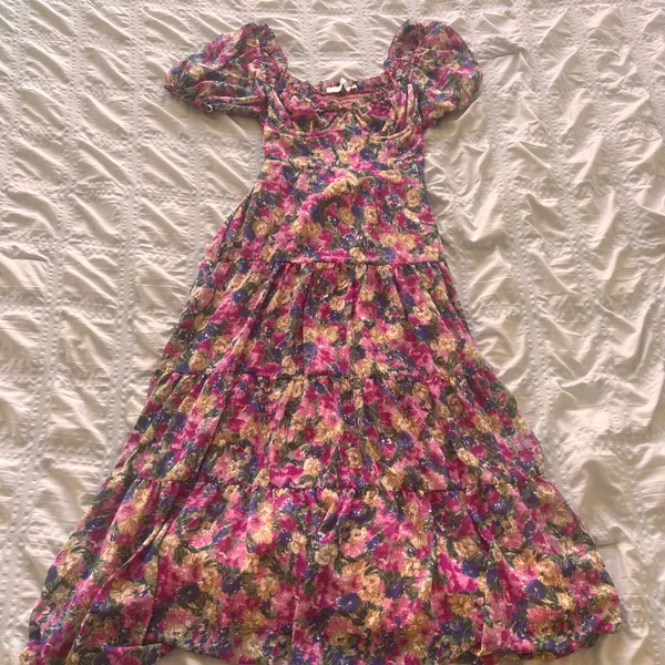 the Label Soho Floral Sweetheart Puff Sleeve Midi Dress - Image 2