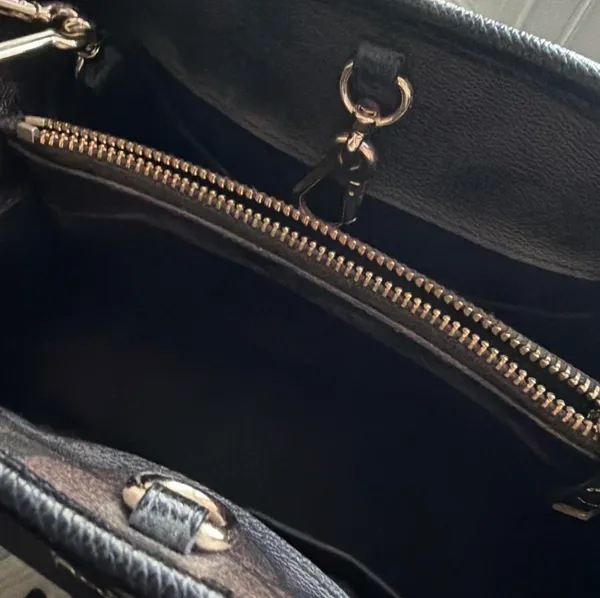 brown & black worn once coach bag super cute and has space for quite a bit coach margot carryall - Image 2