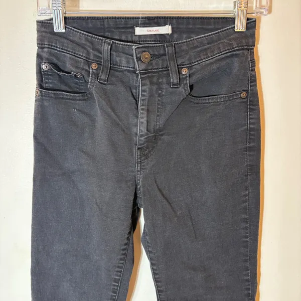 Levi's 726 Flare Black Denim Jeans‎ Size 27 - Image 2