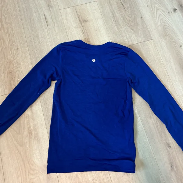 Lululemon Swiftly Tech Long Sleeve - Image 2