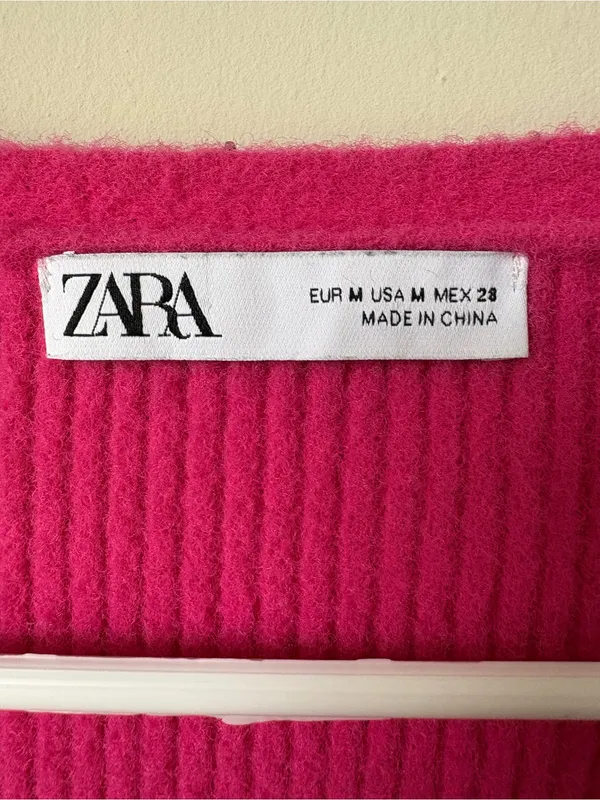 ZARA Hot Pink Fuchsia Cropped Ribbed Cardigan Rhinestone Buttons M - Image 4