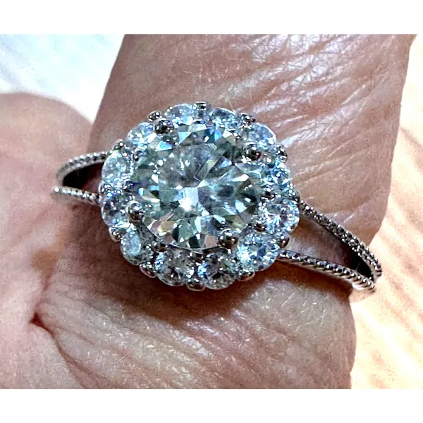 1 carat Moissanite Round Cut Ring with Accents Size 8 - Image 10