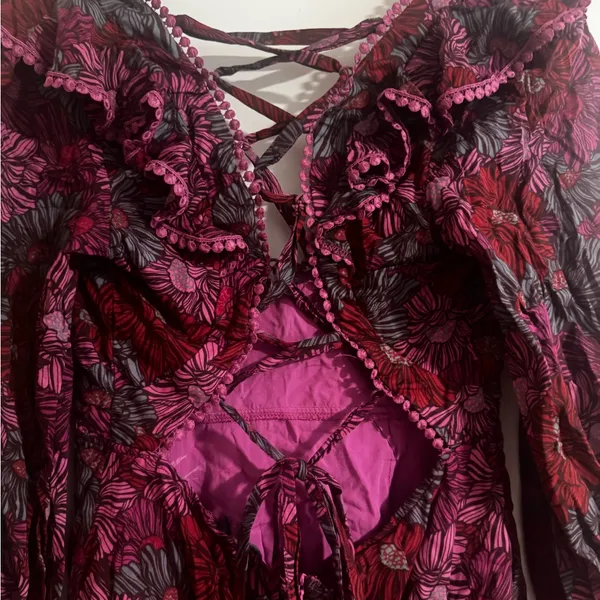 Olivaceous Floral Ruffle V-Neck Dress - Image 9