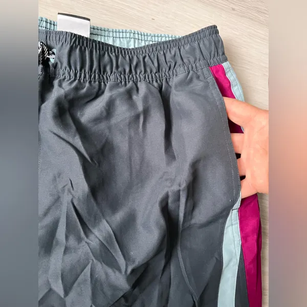 NIKE Gray‎ and pink womens Shorts - Image 6