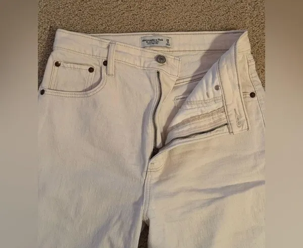 Abercrombie & Fitch The Ankle Straight Ultra High Rise - Image 3