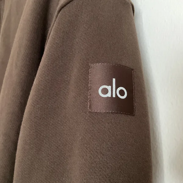 Alo Yoga Premier Bomber Expresso M - Image 2
