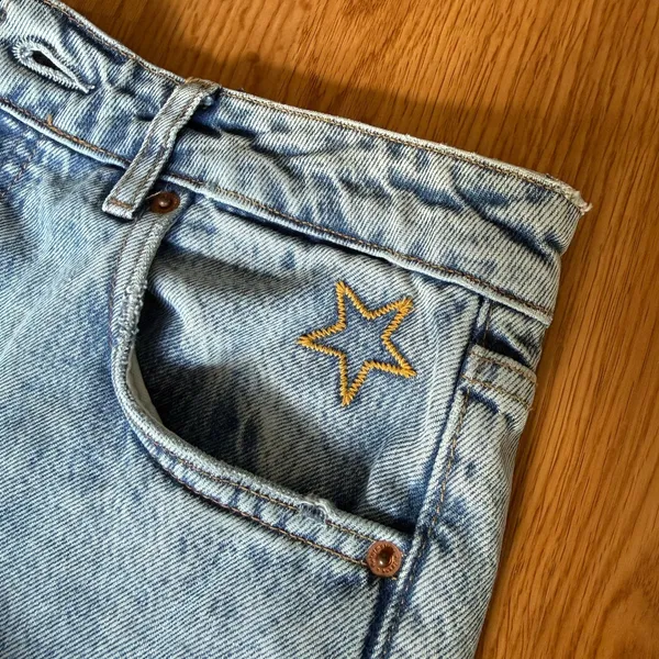 Reformation Cynthia High Rise Straight Jean Star Embroidered Sloane Size 28 - Image 5