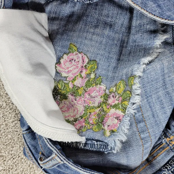 American Eagle Women Cutoff Jean Micro Shorts 4 Blue Denim Floral Embroidery - Image 3