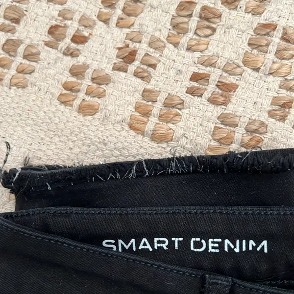 DL1961 Mara Black Straight Ankle Jeans - Concrete - Image 4