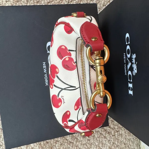 Coach Cherry Print Shoulder Bag in White and Red. #2 - Image 8