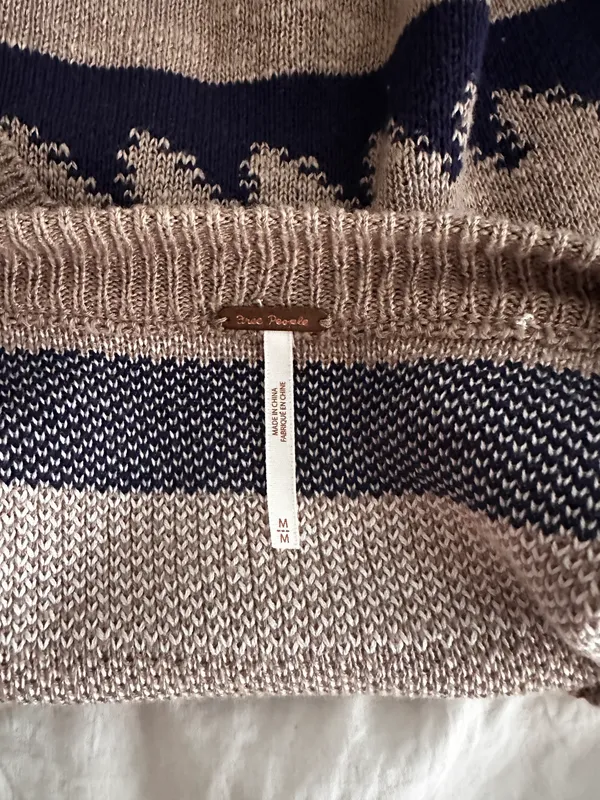 Free People Cropped Sweater - Image 5
