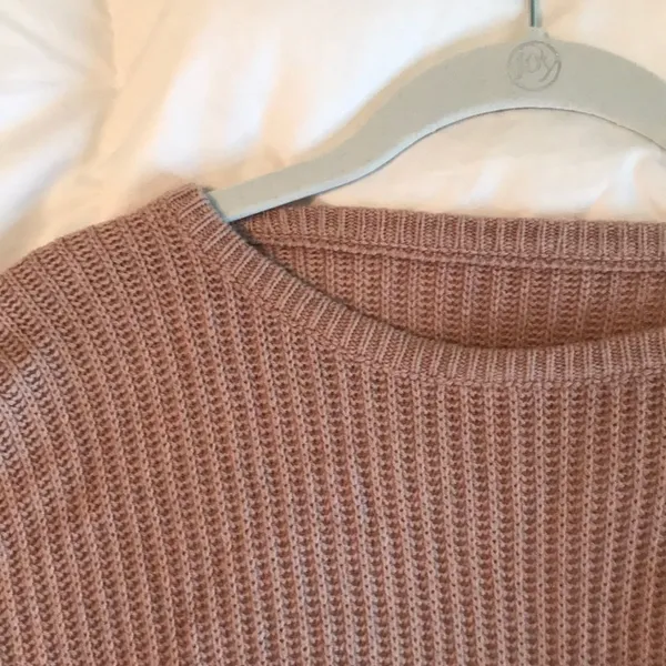 Brandy Melville Sweater - Image 3