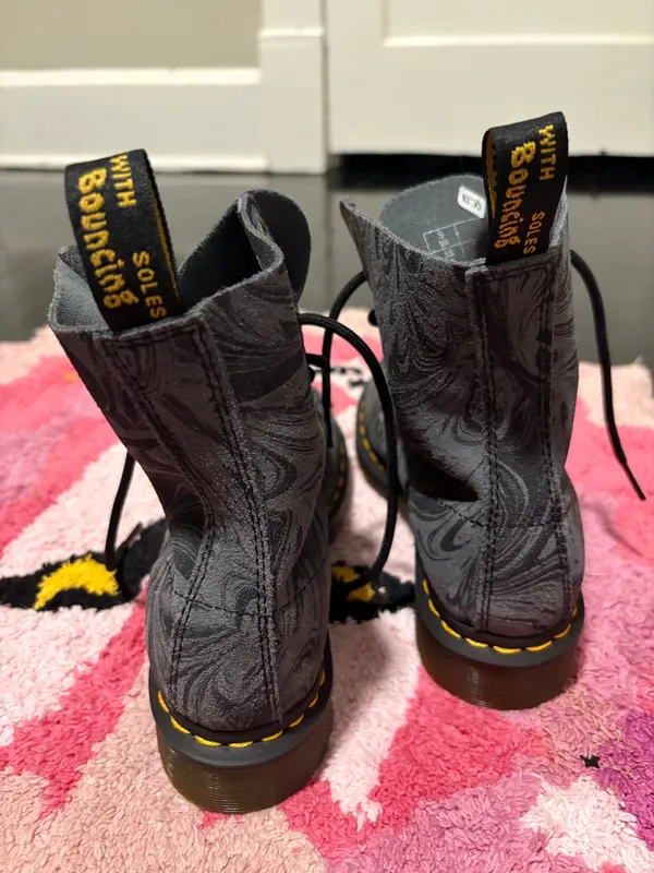 Dr. Martens Boots Women’s Lace-Up - Image 2