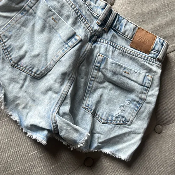 Zara‎ Light Wash Denim Shorts - Image 4