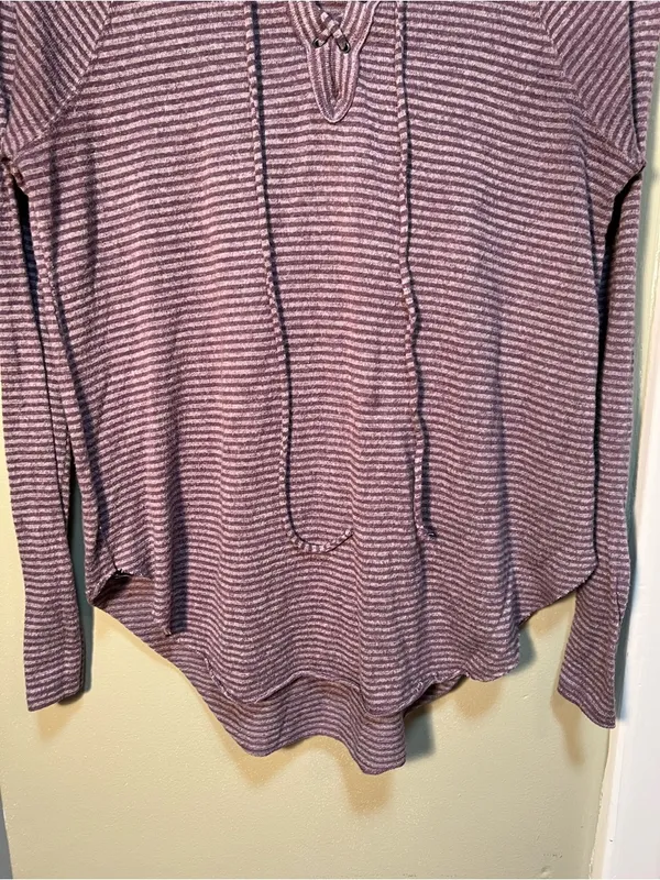 American Eagle Women's Size Medium Soft & Sexy Plush Hoodie Purple Gray‎ Stripes - Image 3