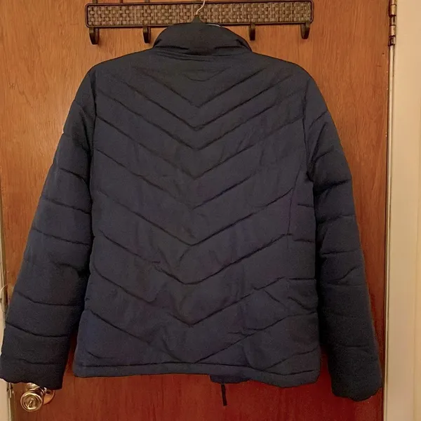 GAP Women Puffer Jacket - Image 3