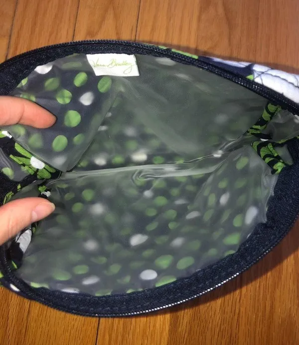 Vera Bradley Makeup Bag - Image 4