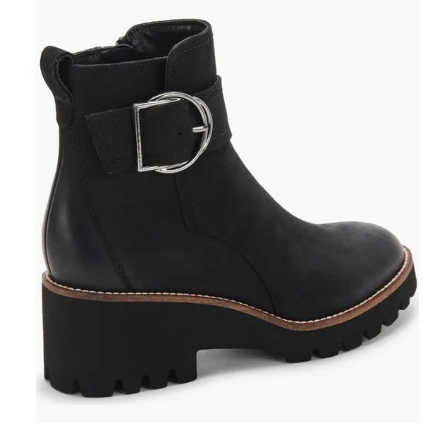 Blondo Dagger Waterproof Black Nubuck Lug Sole Ankle Boots Women’s 6.5 NWT - Image 4