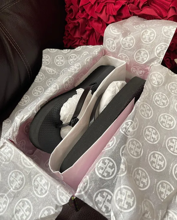 Tory Burch NWT Thin leather Strap Black Flatform Flip Flop NIX 9 avail - Image 3
