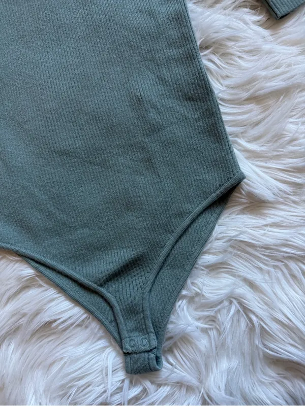 GAP sweater knit bodysuit - Image 3