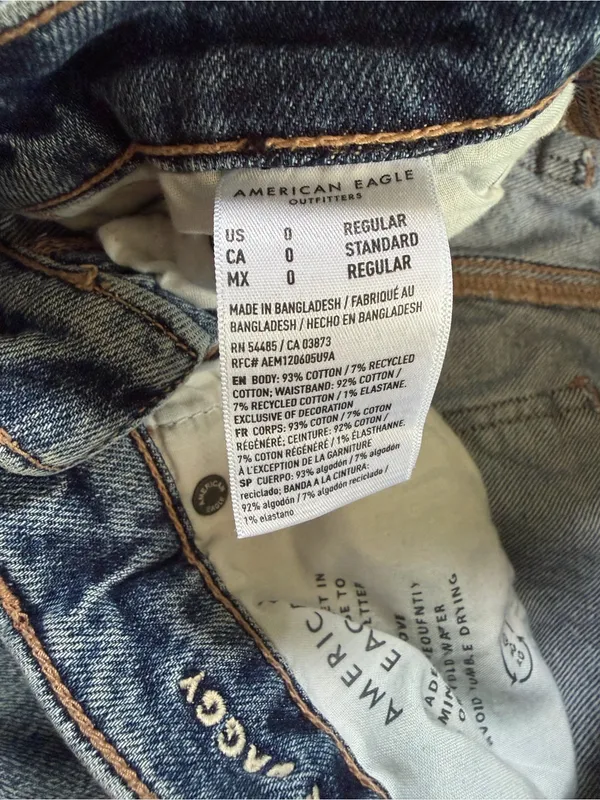 Low Rise Straight-Leg Blue Jeans - Image 4