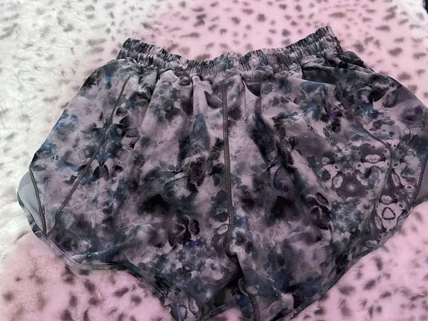 Shorts - Image 2