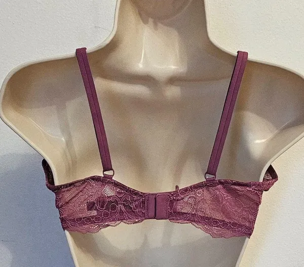 Victoria's Secret Very Sexy Lace Wing Push-Up Bra Light Purple 38C 11208004 - Image 7