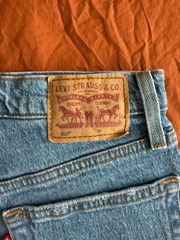 Levi’s 501 Shorts - Image 3