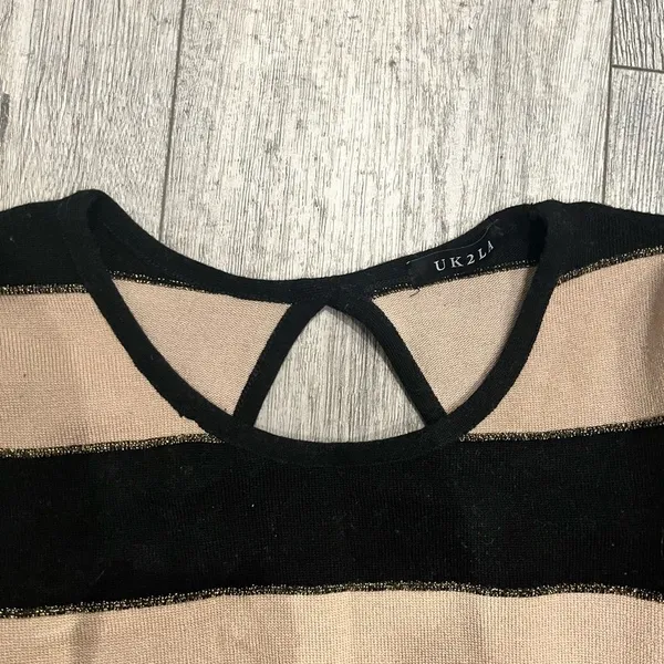 UK2LA‎ Women’s Black And Tan Striped Sweater Dress 3/4 Sleeves Round Neck Short - Image 2