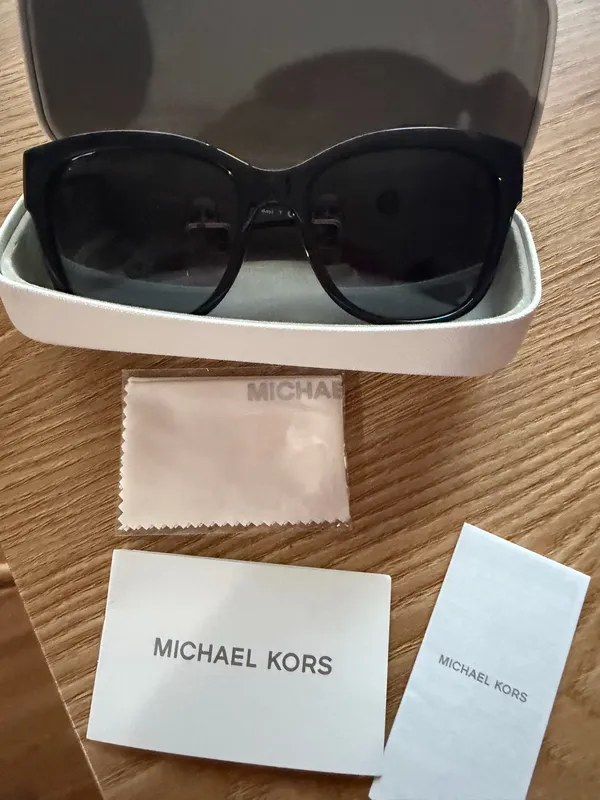 Michael Kors Women's Karlie MK2170U Sunglasses black frames gold logo. - Image 5