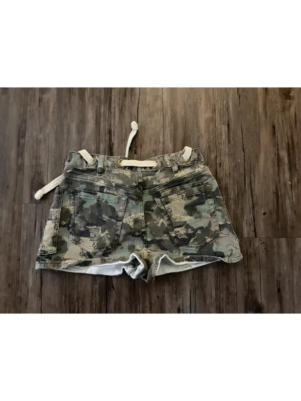 Y2K Cali 1850 Camo Cargo Mini Shorts Junior Size 7/29 - Image 3