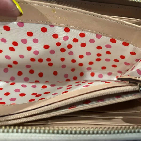 Kate Spade Light Cream Wallet - Image 8