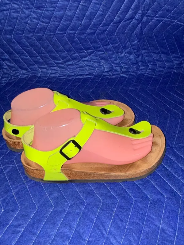 Birkenstock Kairo Patent Leather Kiwi Neon Lime Thong T-Strap Sandals 38 7.5 - Image 5