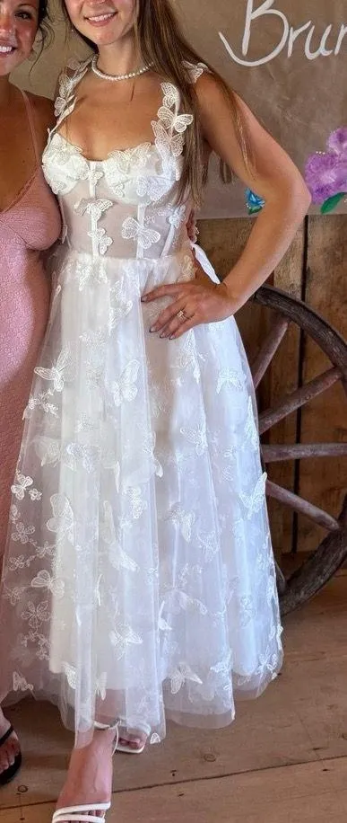 Amazon White lace midi dress with ruffle trim - Image 2