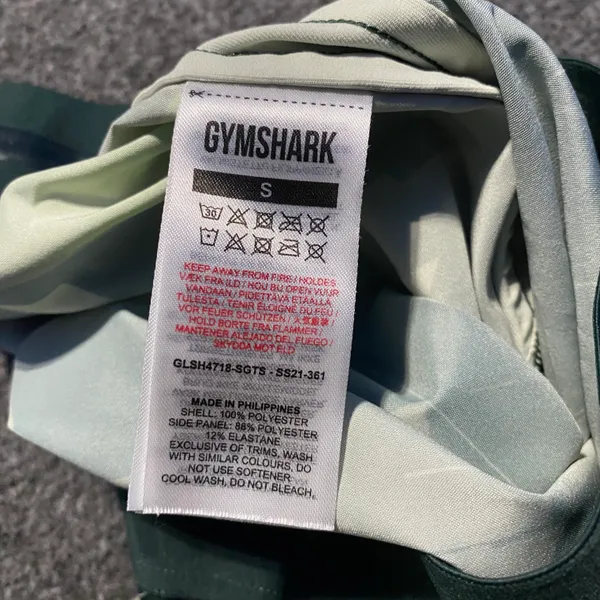 Gymshark Training Loose Fit Shorts 2.5” Size Small Light Green Print - Image 4