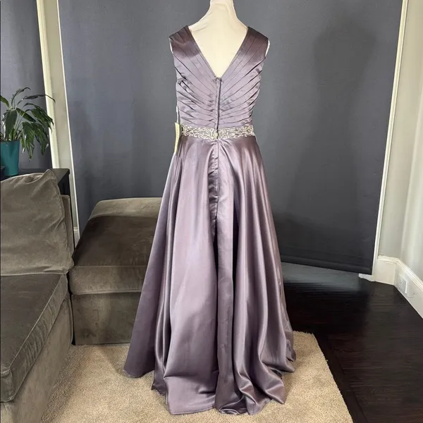 Women’s V-Neck Full Length Satin Formal Prom Dress Zip Up Back Size S NWT - Image 5