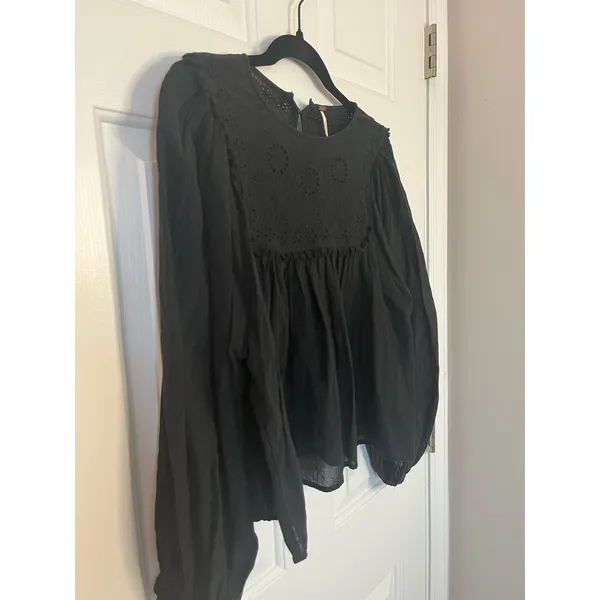 Free People Valencia Embroidered Eyelet Balloon Sleeve Blouse Women's sz. XS - Image 4