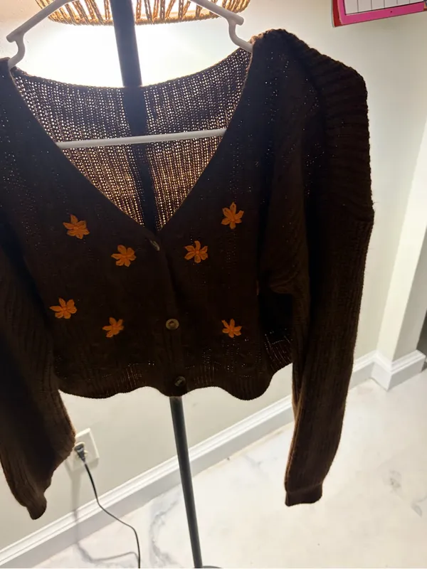 SHEIN Brown V-Neck Cardigan with Orange Floral Appliqués - Image 4