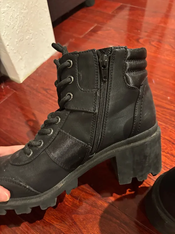 Guess Leather Boots - Image 4