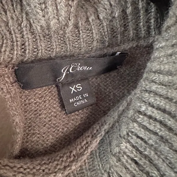J. Crew Women's Lambs Wool Mock Neck Green Sweater - Image 3