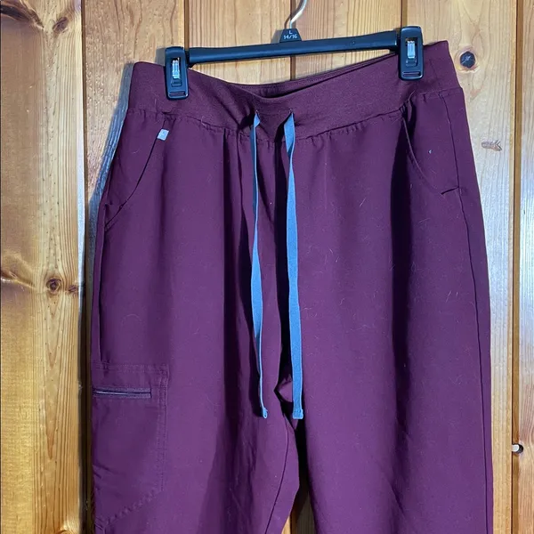 FIGS High Waisted Zamora Jogger Scrub Pants burgundy size large nurse scrubs pant - Image 3