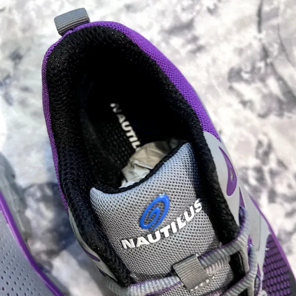 Nautilus Women's N1061 Safety Comp Toe Sneakers Sz 5M - Image 6