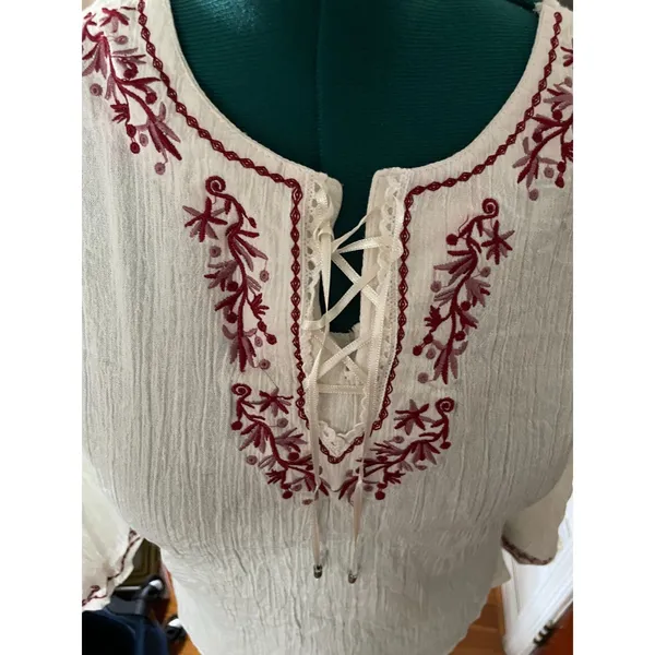 Vintage Ivory/Burgundy Embroidered Lace Up Peasant Crinkle Long Sleeve Top Boho - Image 3