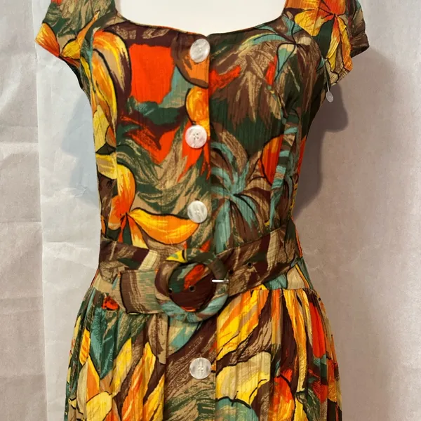Vibrant Tropical Button - Image 5